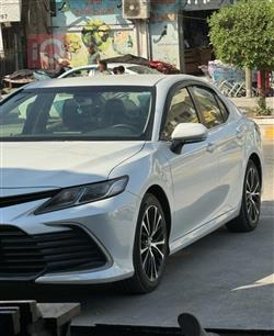 تۆیۆتا کامری